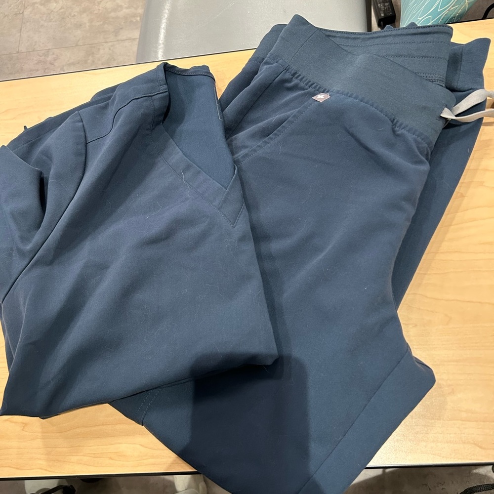 Figs blue set zamora M one pocket Top M